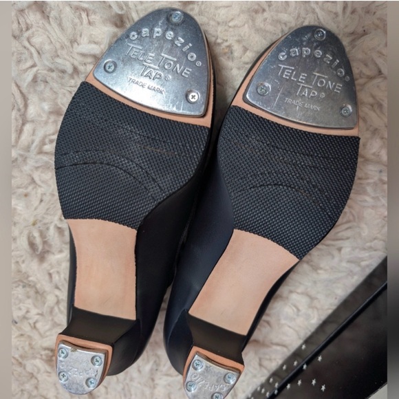 Capezio tap shoes 9 **NEW NEVER WORN** - Picture 7 of 9